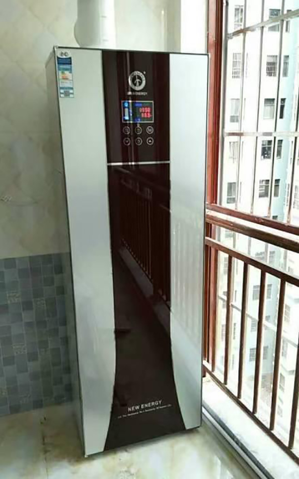 电热水器和空气能热水器比拼你支持谁_家用空气能取暖一套多少钱啊