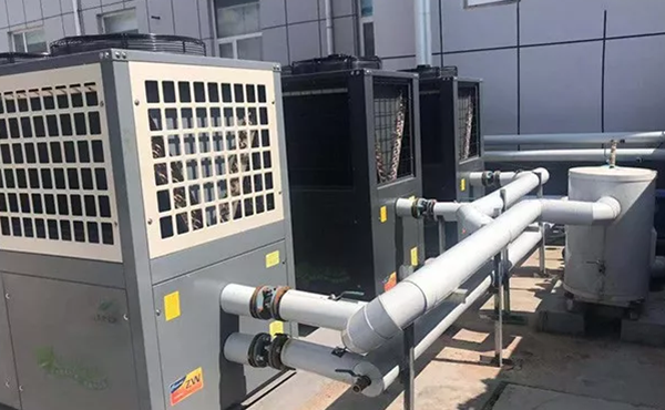 热泵热水工程比电热水器省76%的经济优势_空气能热水器回收多少钱一台