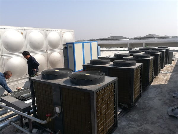 养殖大棚新伙伴：空气能助力绿色播种_口碑最好的空气能热水器