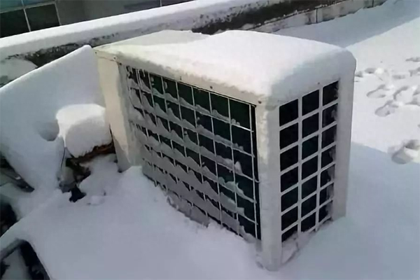 空气源热泵采暖机组结霜了怎么办？_世界品牌空气能热泵排行榜